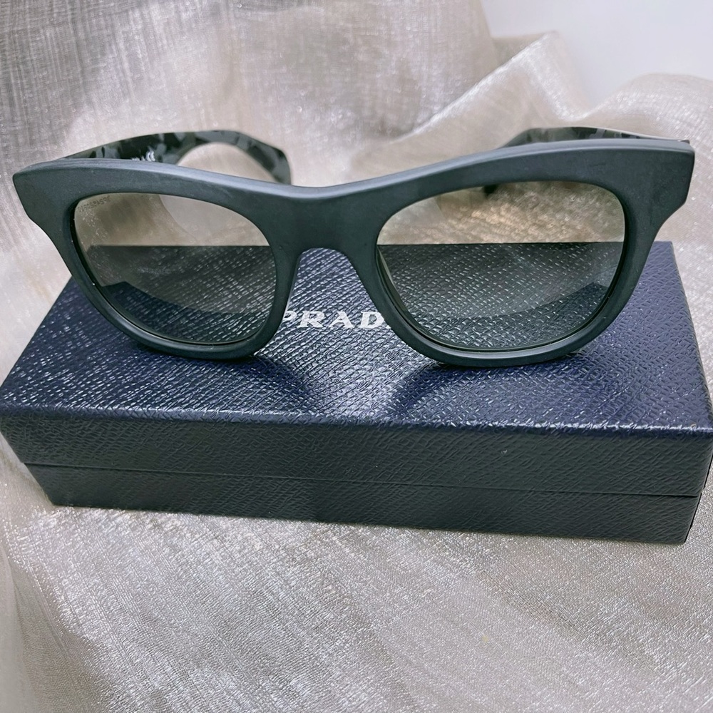 Prada-Sunglasses with Prada logo